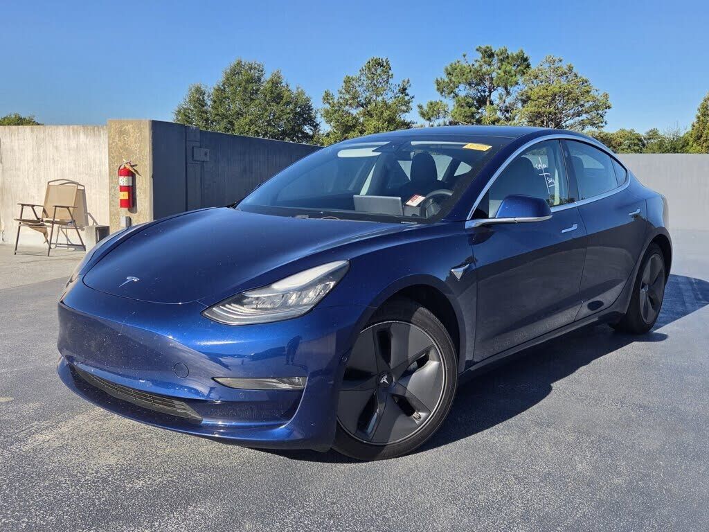 2020 TESLA Model 3
