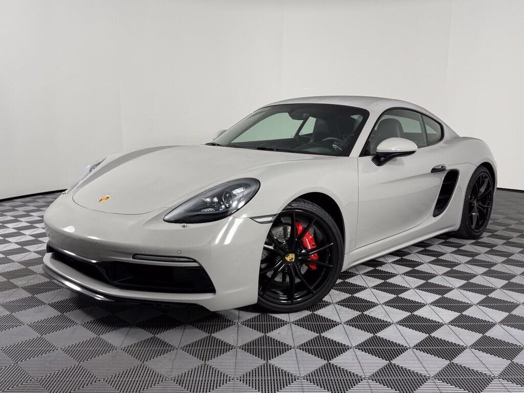 2025 PORSCHE 718