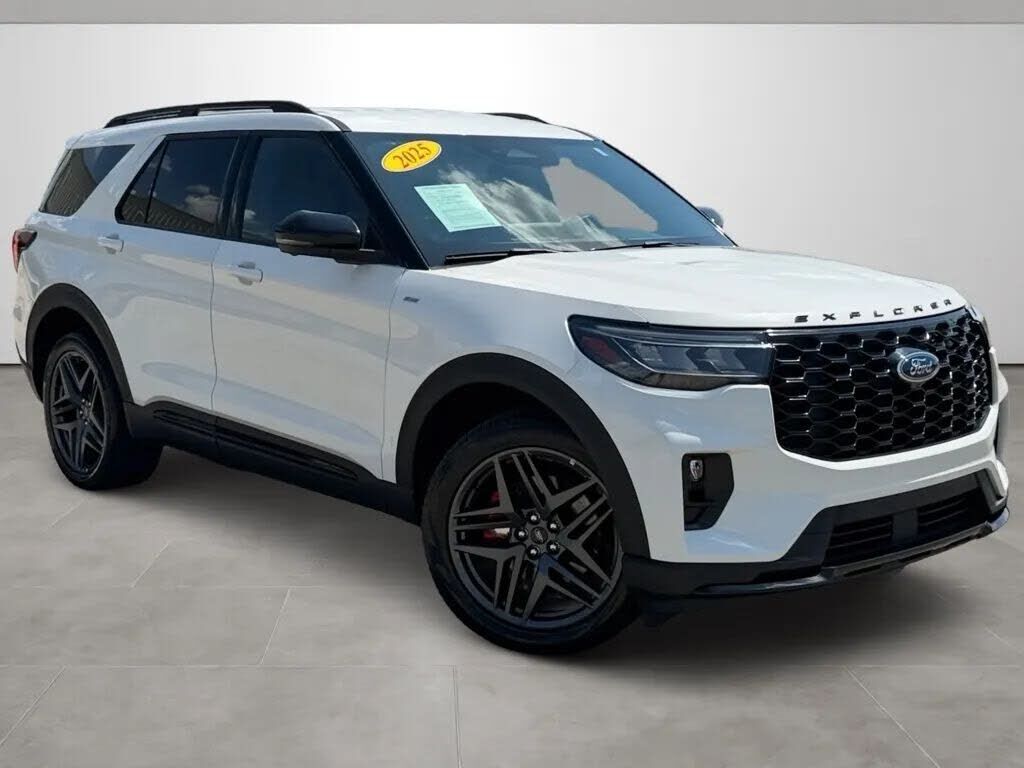 2025 FORD Explorer