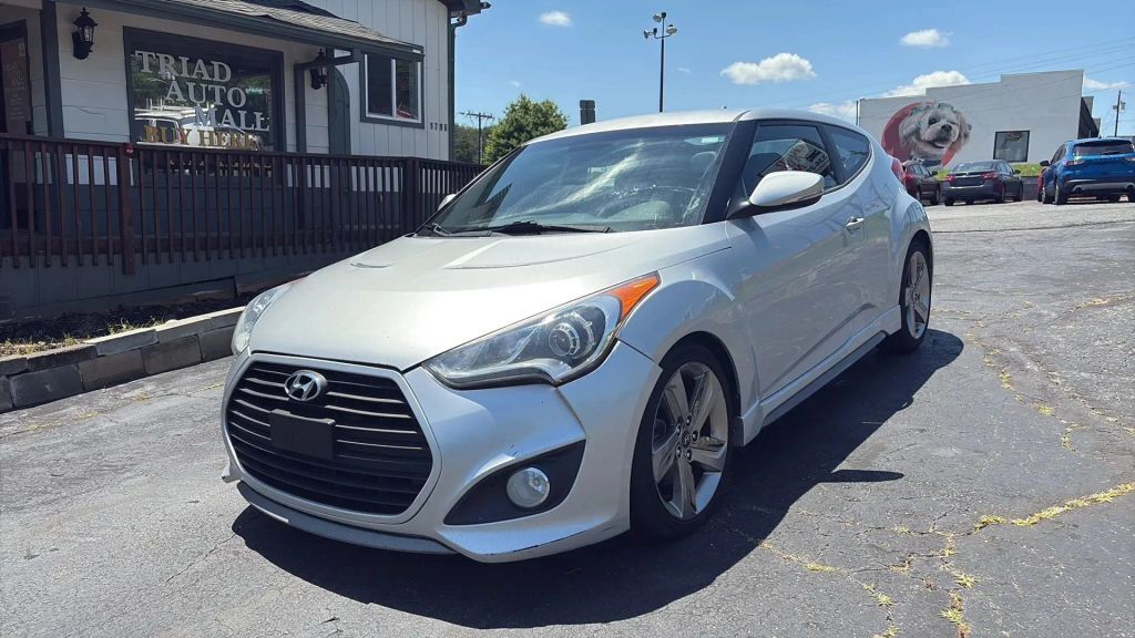 2013 HYUNDAI Veloster