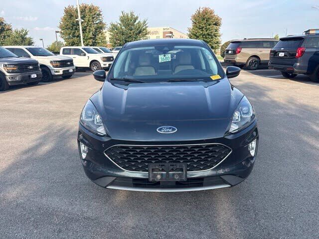 2022 FORD Escape