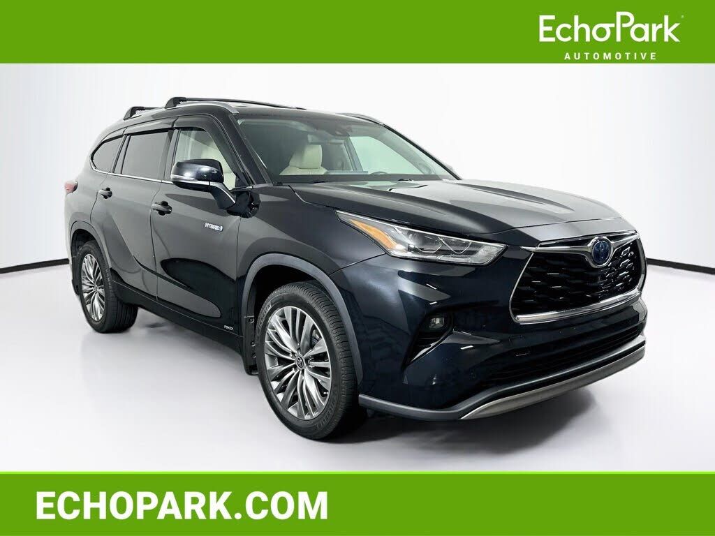 2021 TOYOTA Highlander