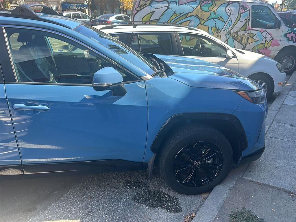 2025 TOYOTA RAV4