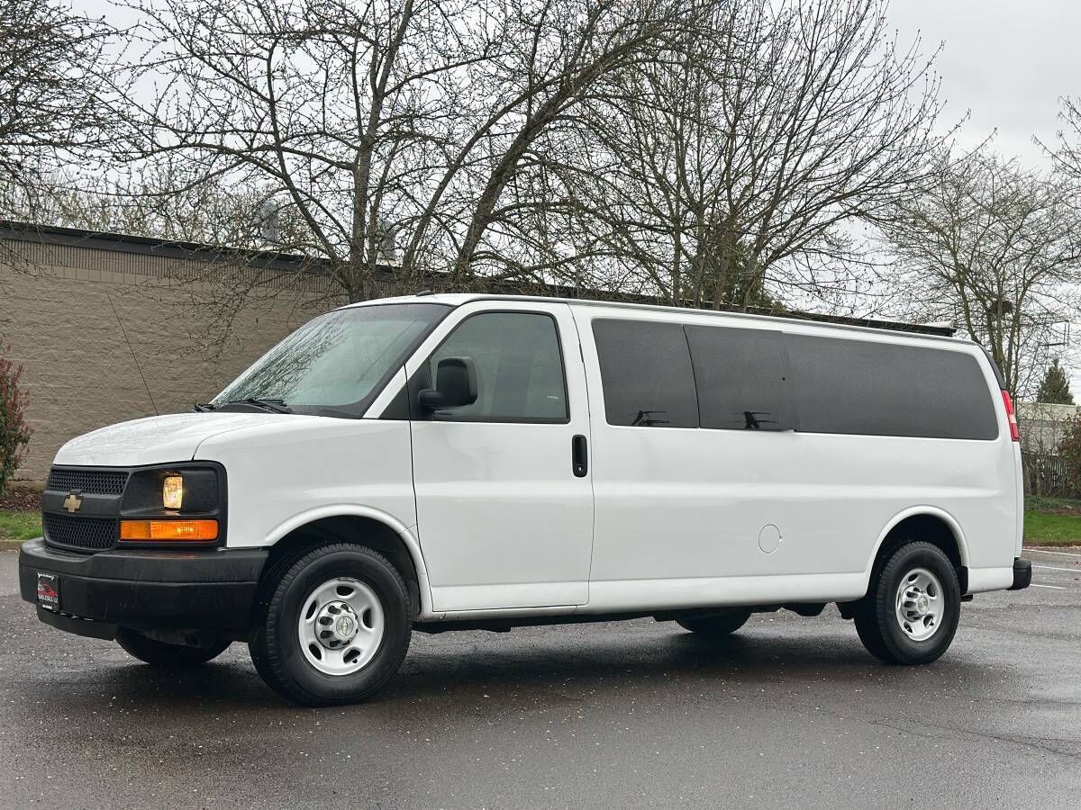 2013 CHEVROLET Express