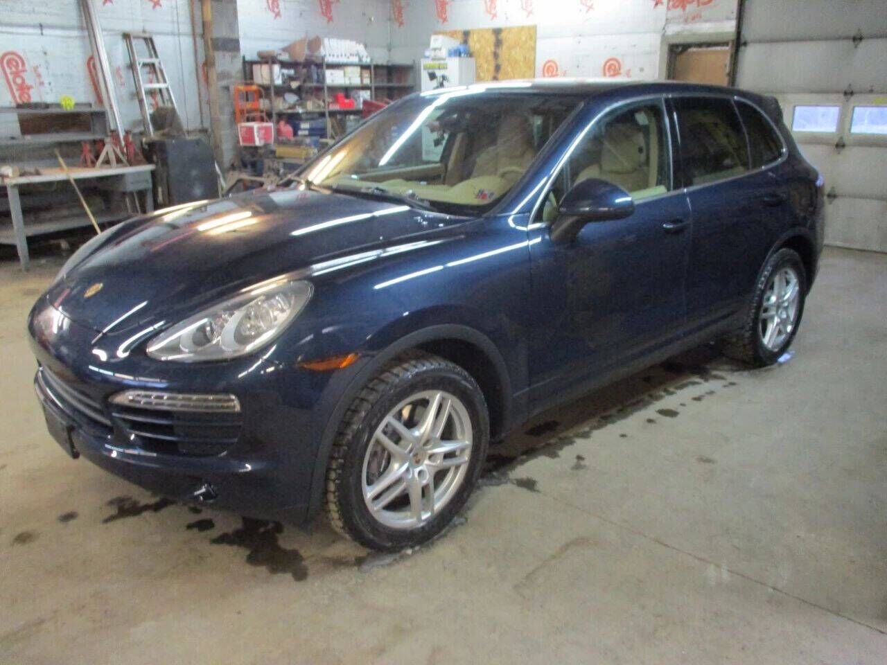 2012 PORSCHE Cayenne