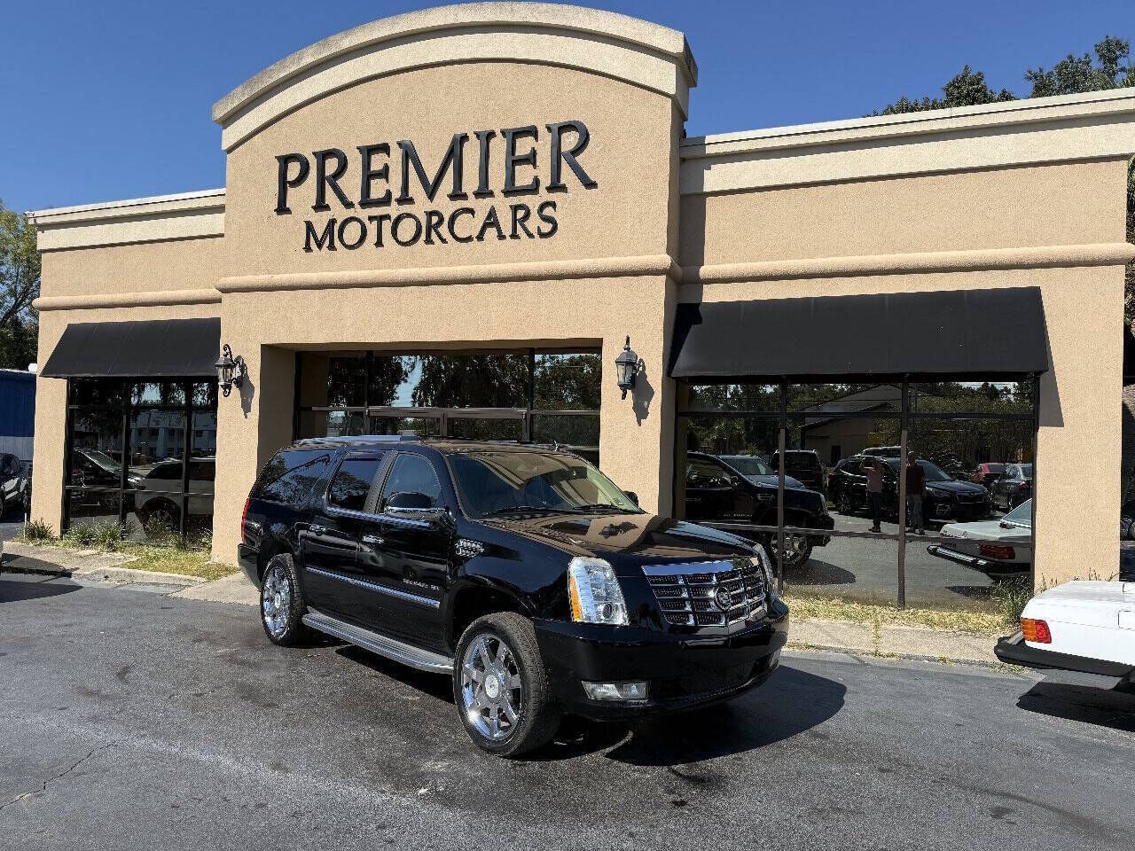 2011 CADILLAC Escalade