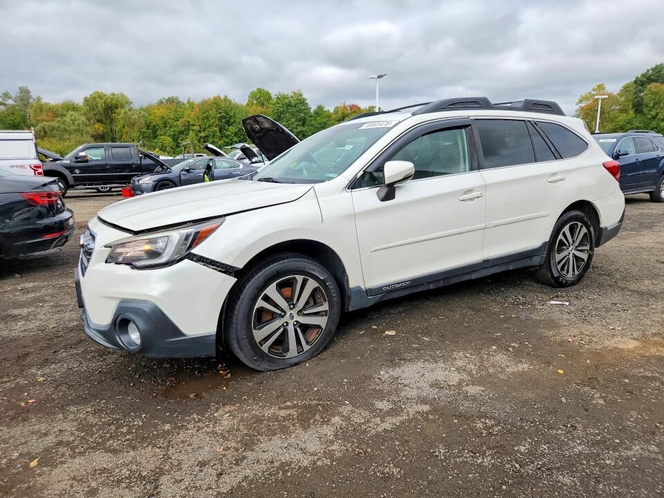 2018 SUBARU Outback