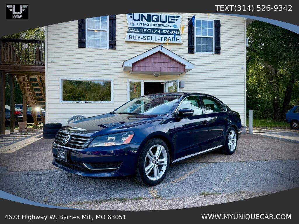 2013 VOLKSWAGEN Passat