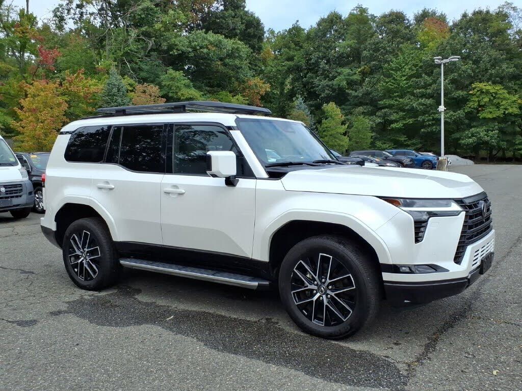 2024 LEXUS GX