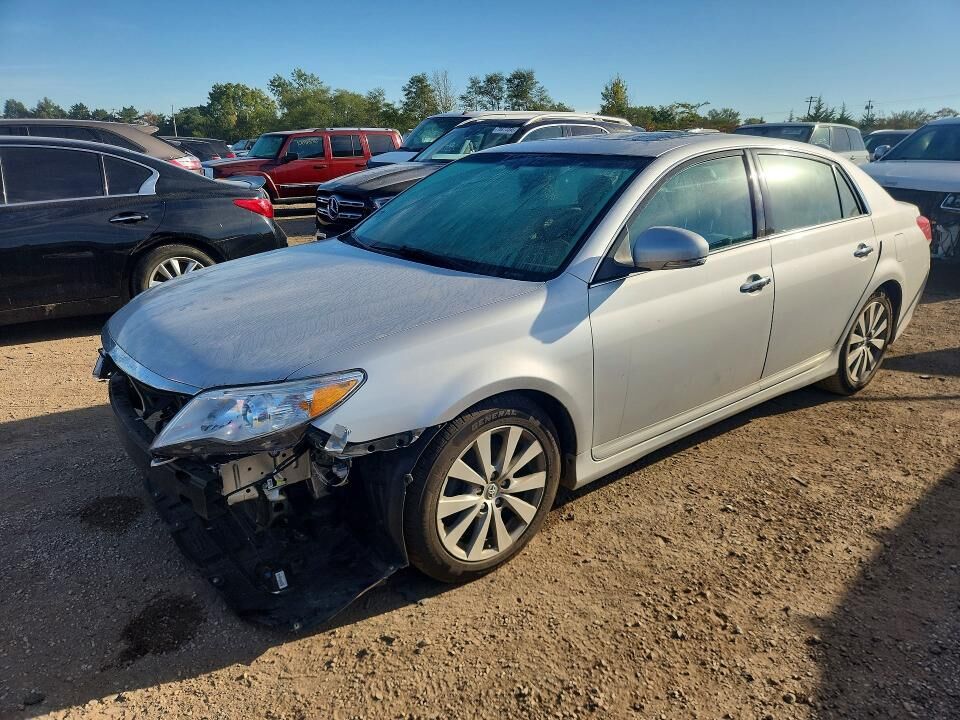 2012 TOYOTA Avalon