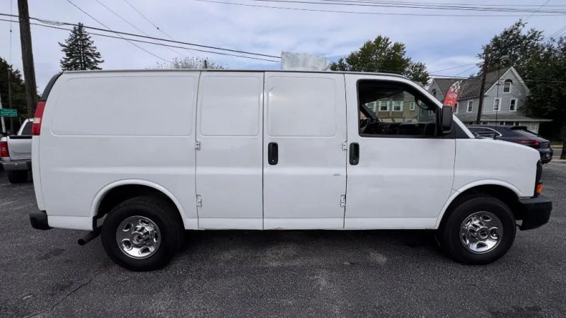 2014 GMC Savana