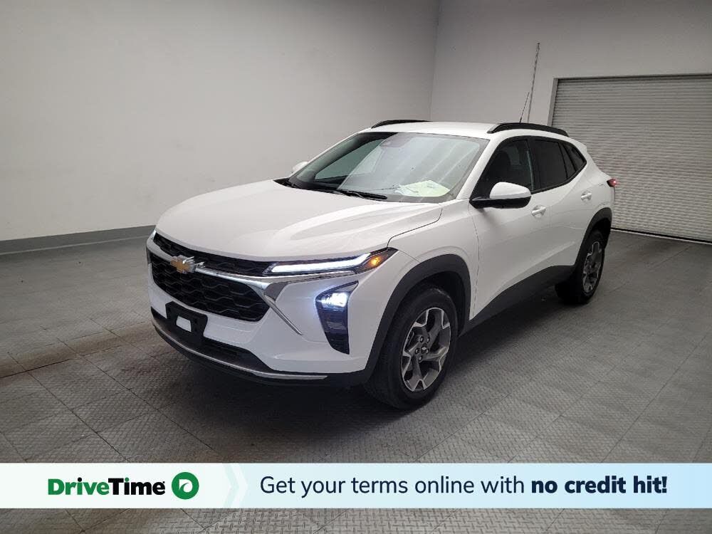 2025 CHEVROLET Trax