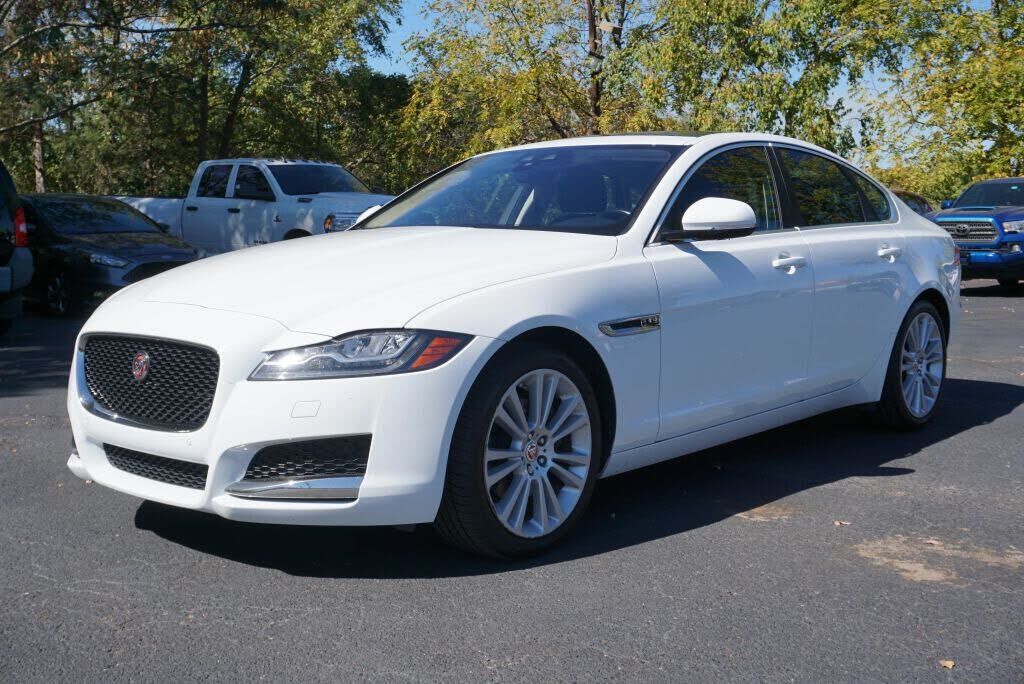 2019 JAGUAR XF