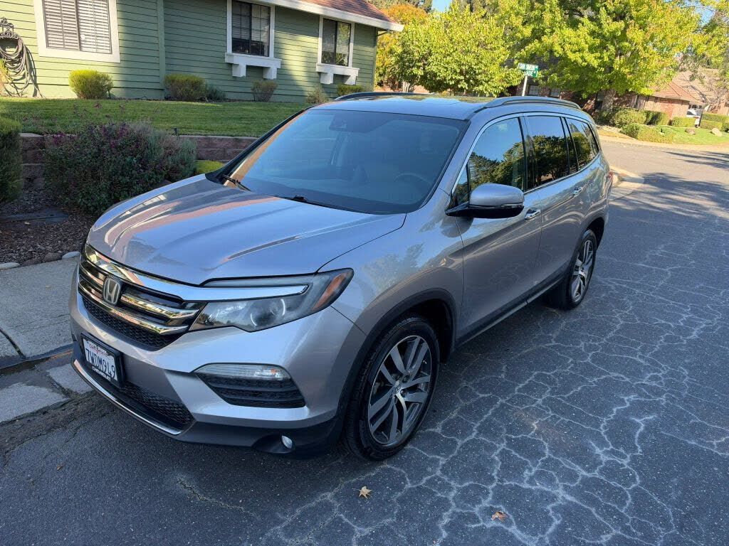 2016 HONDA Pilot