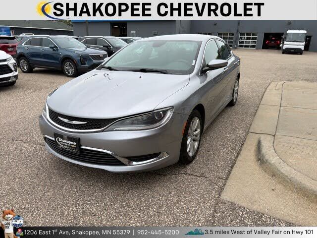 2015 CHRYSLER 200