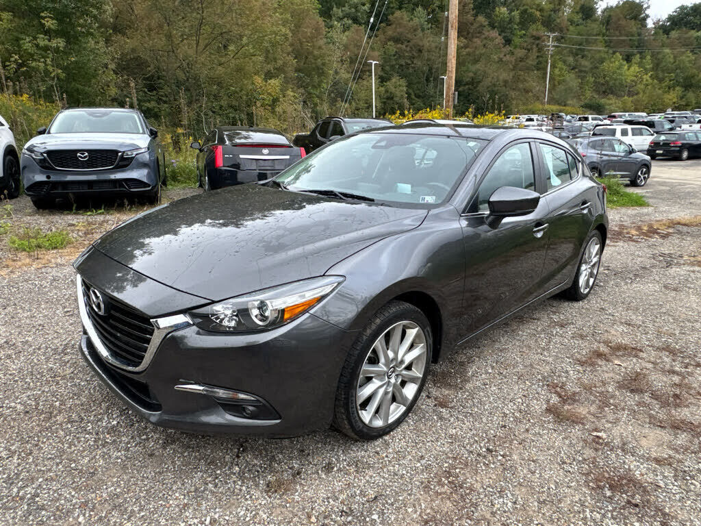 2017 MAZDA Mazda3