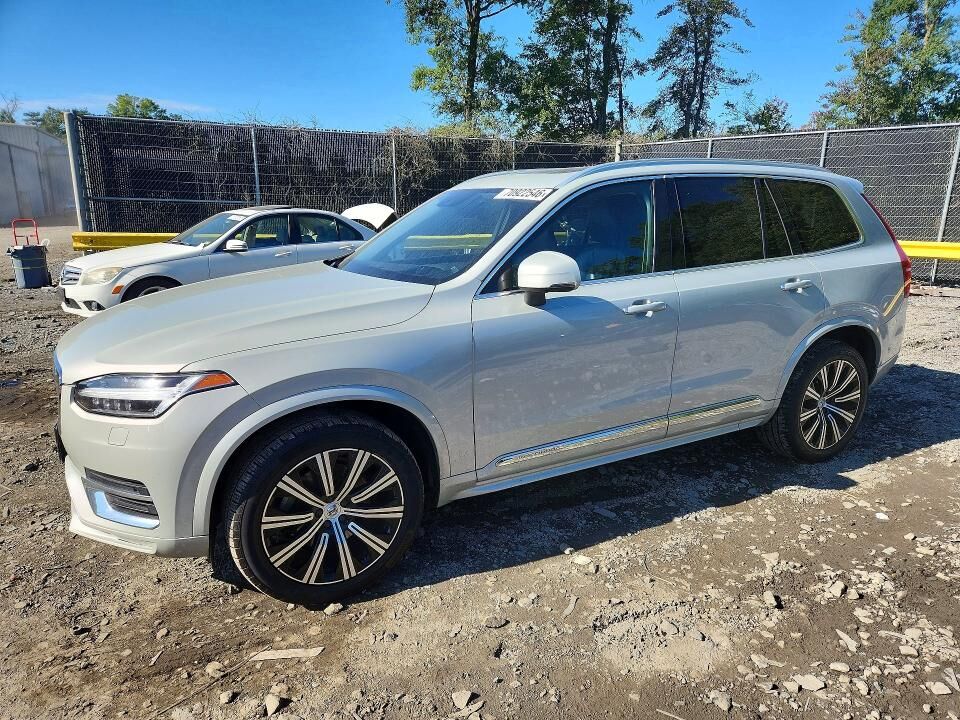 2020 VOLVO XC90