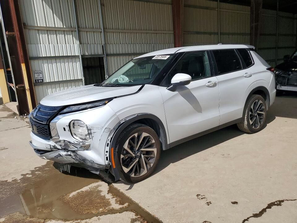 2024 MITSUBISHI Outlander