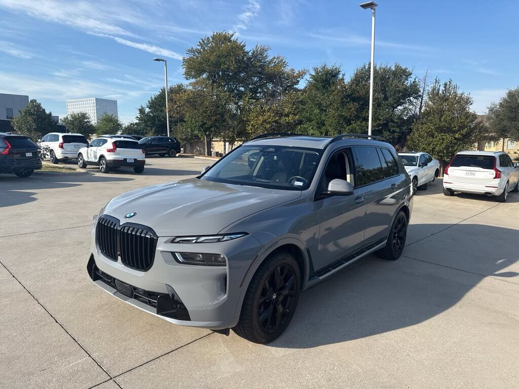 2025 BMW X7