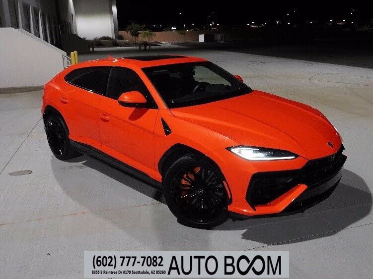 2025 LAMBORGHINI URUS