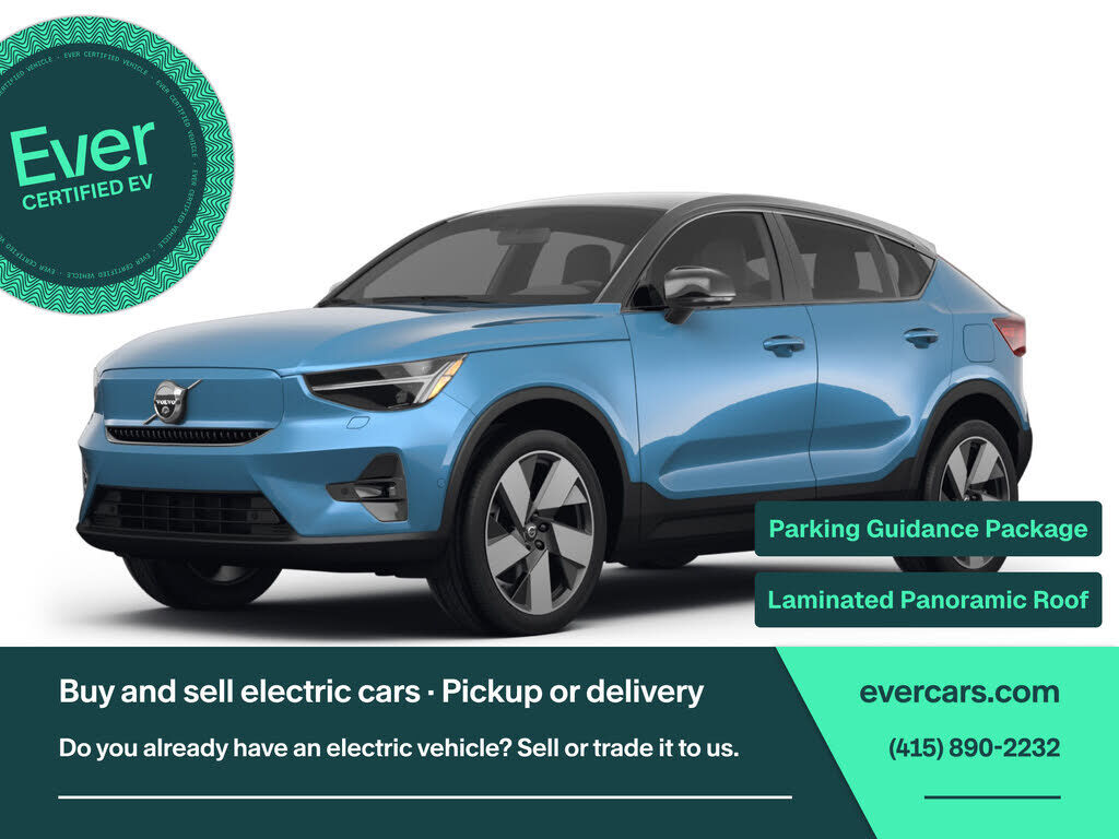 2023 VOLVO C40