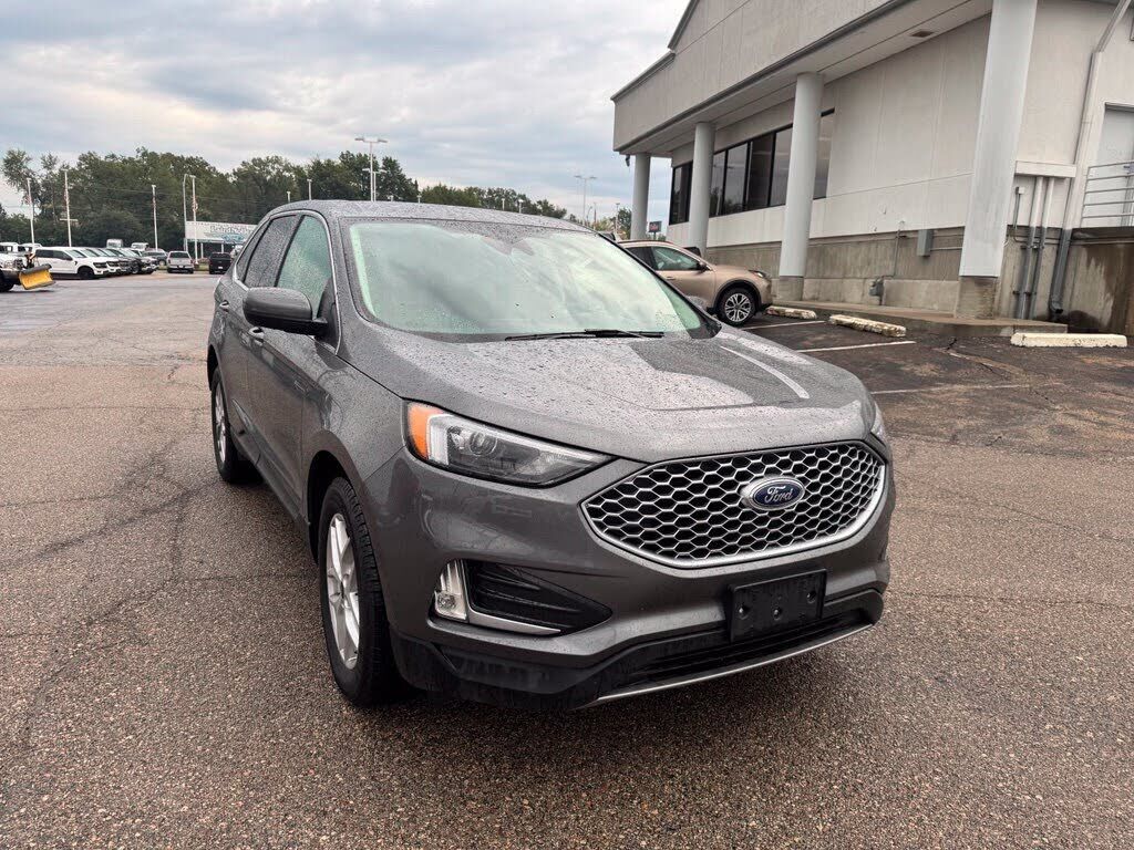 2024 FORD Edge