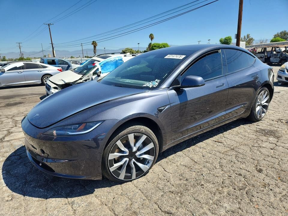 2025 TESLA Model 3