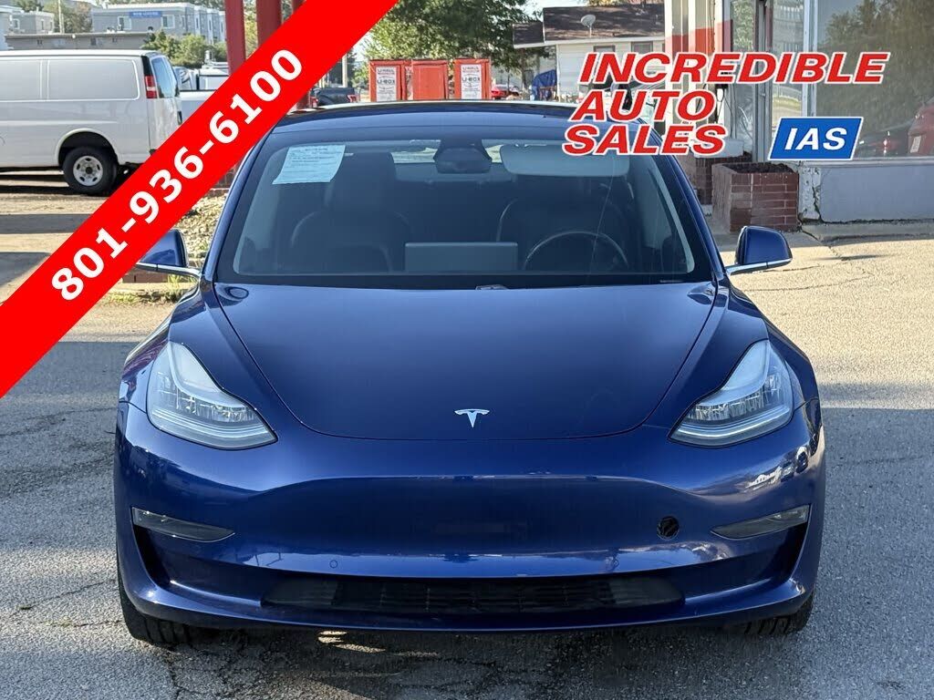 2020 TESLA Model 3