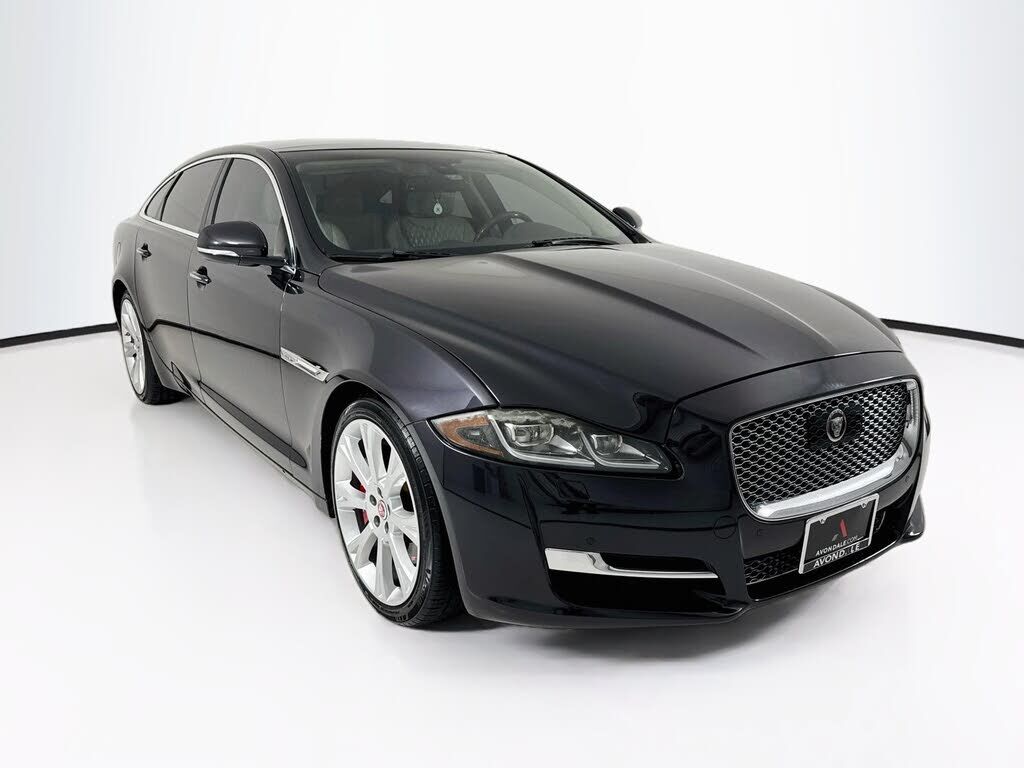 2017 JAGUAR XJ