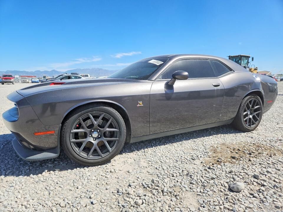 2016 DODGE Challenger