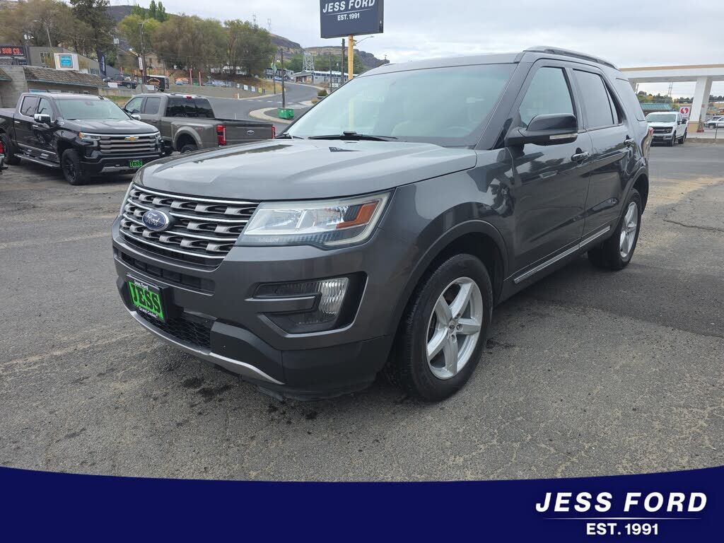 2016 FORD Explorer