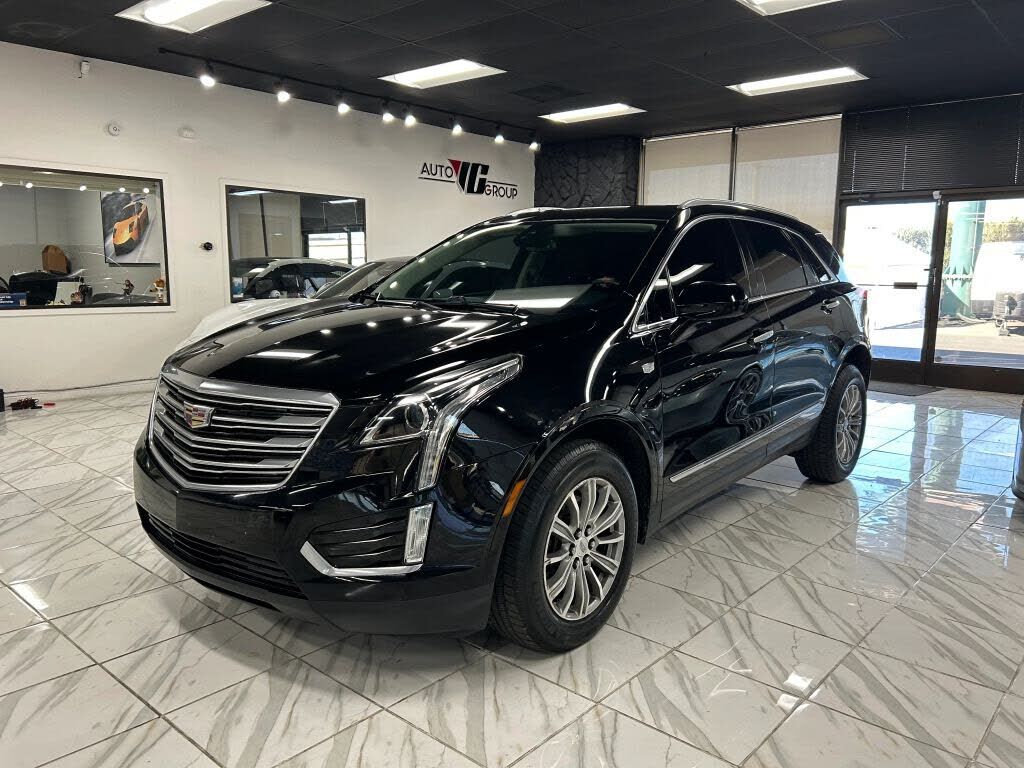 2017 CADILLAC XT5