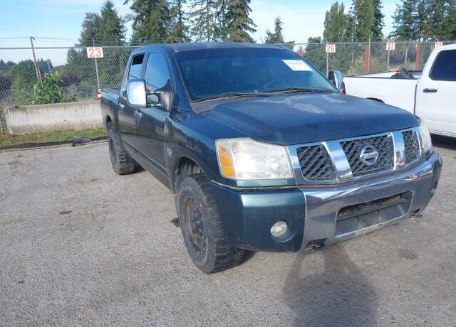 2004 NISSAN Titan