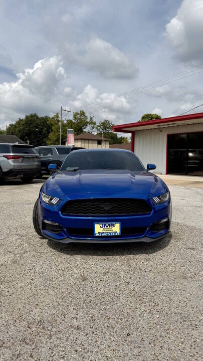 2017 FORD Mustang
