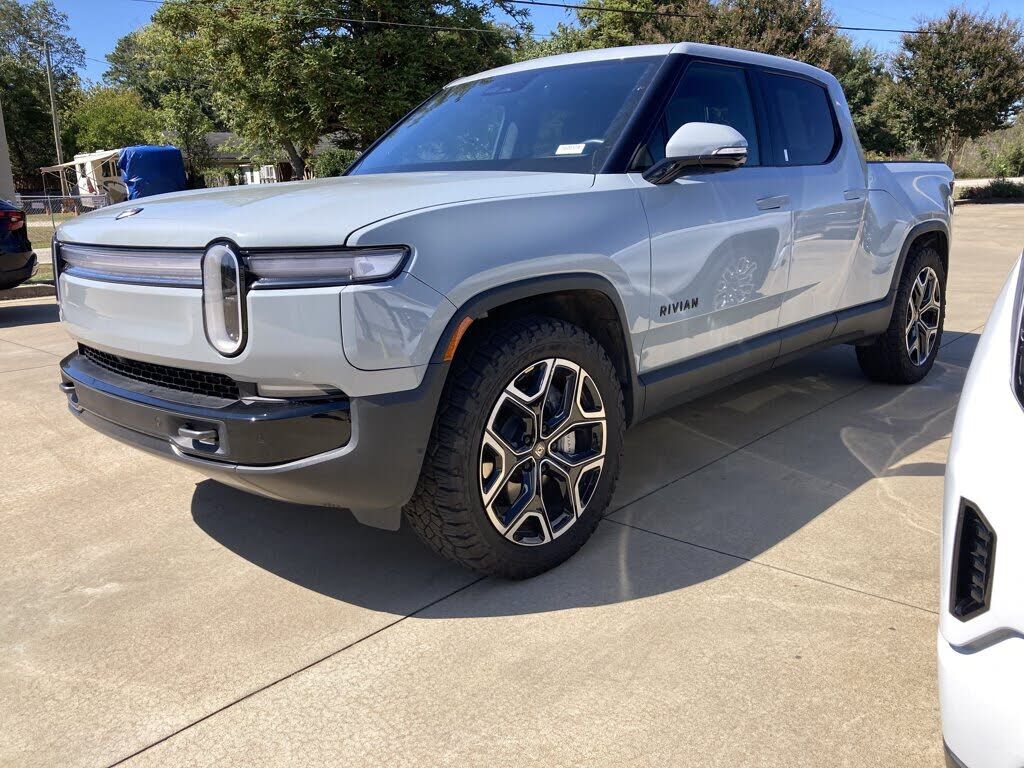 2025 RIVIAN R1T