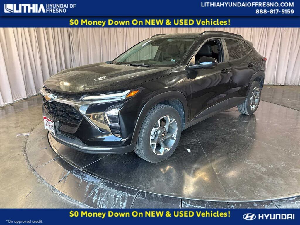 2024 CHEVROLET Trax