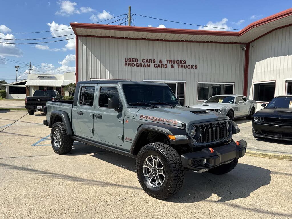 2025 JEEP Gladiator