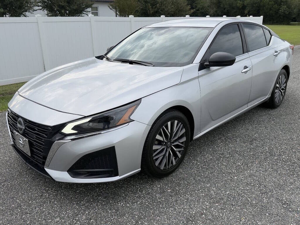 2024 NISSAN Altima