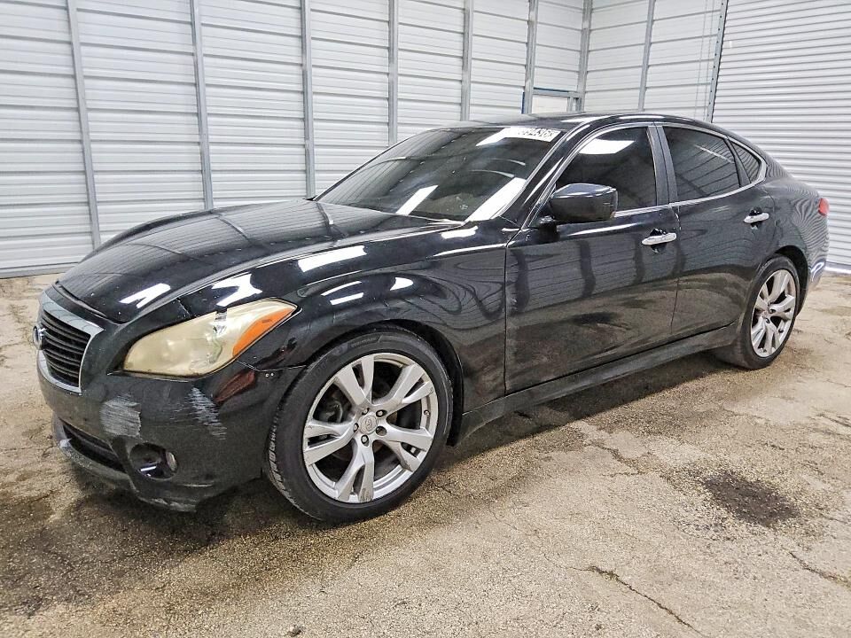 2013 INFINITI M37