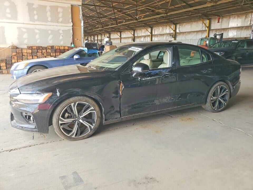 2024 VOLVO S60