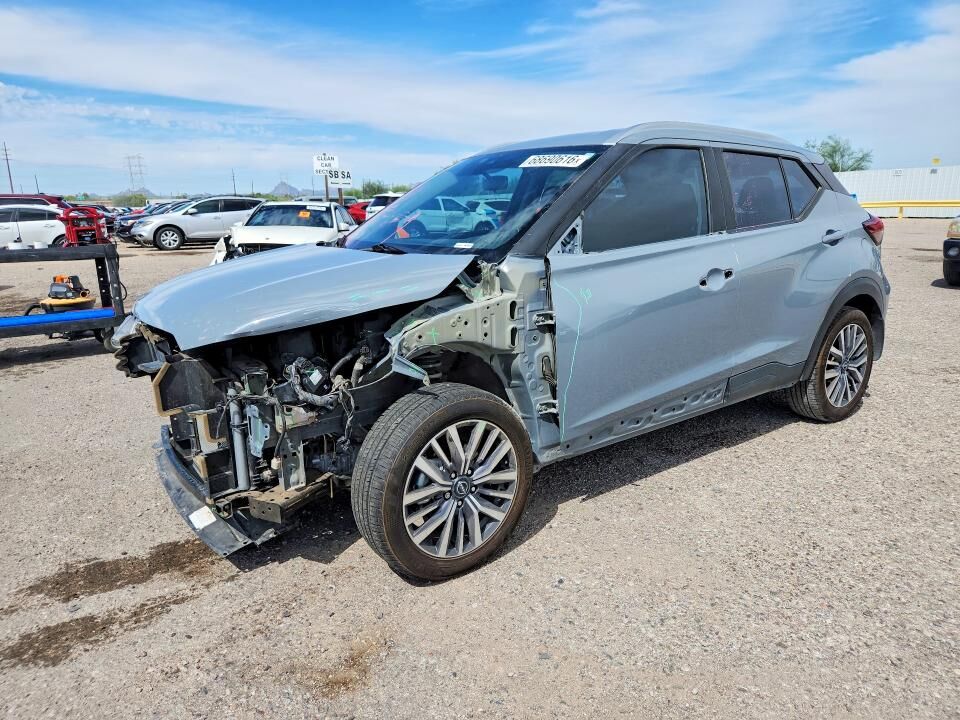 2023 NISSAN Kicks