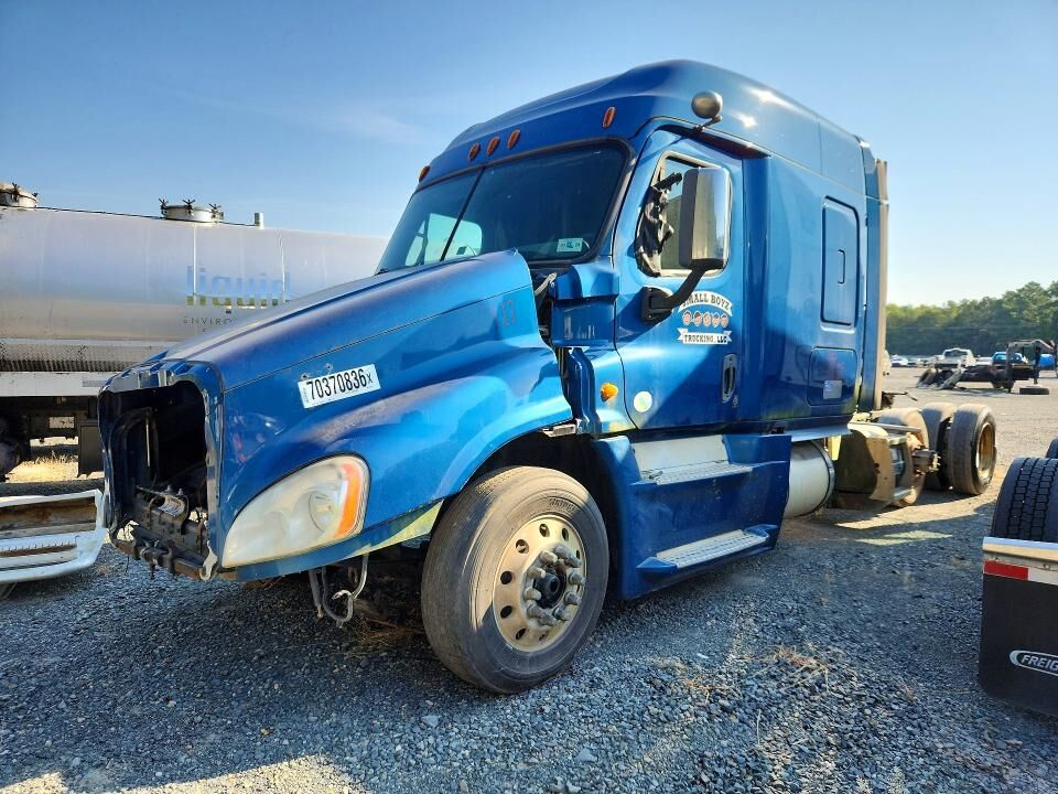 2017 FREIGHTLINER Cascadia