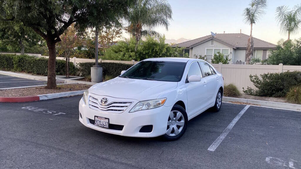 2010 TOYOTA Camry