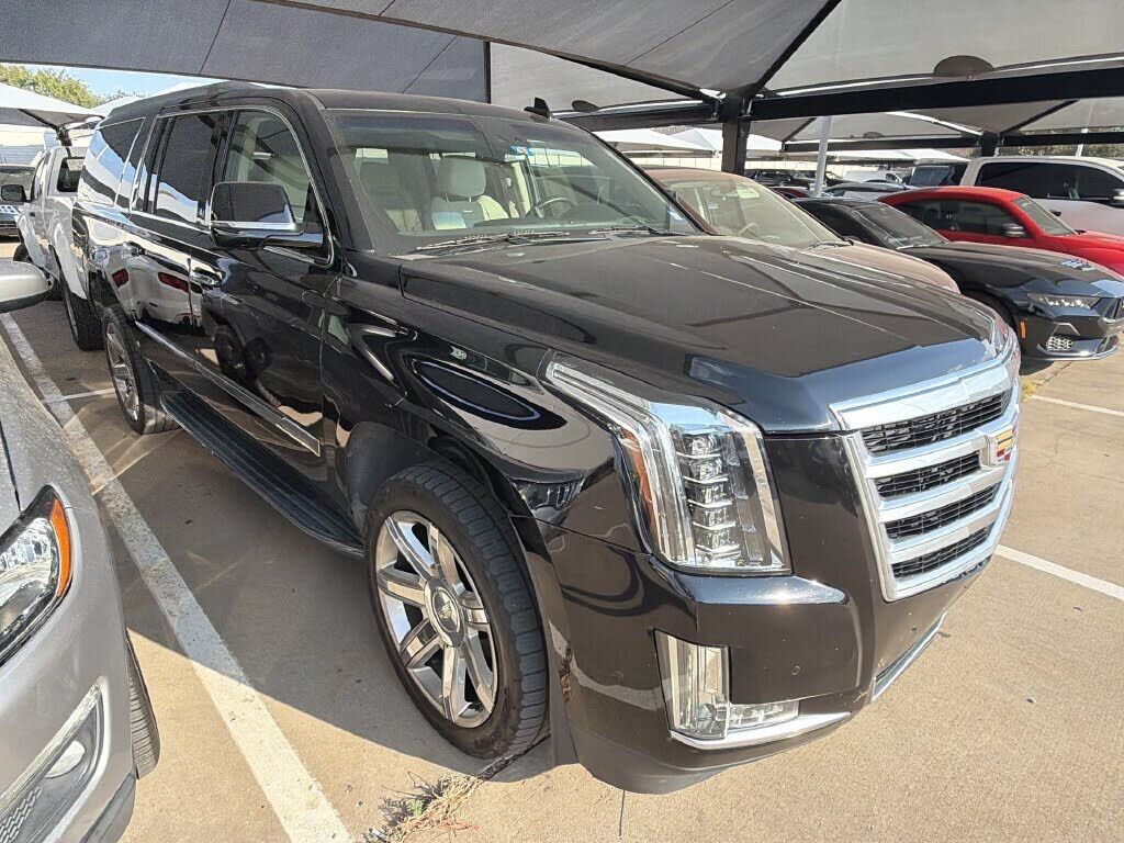 2019 CADILLAC Escalade ESV