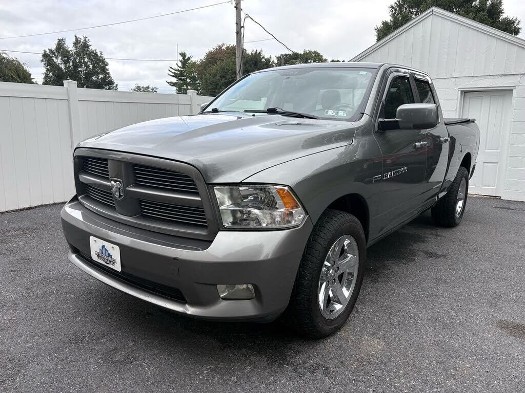 2011 DODGE Ram