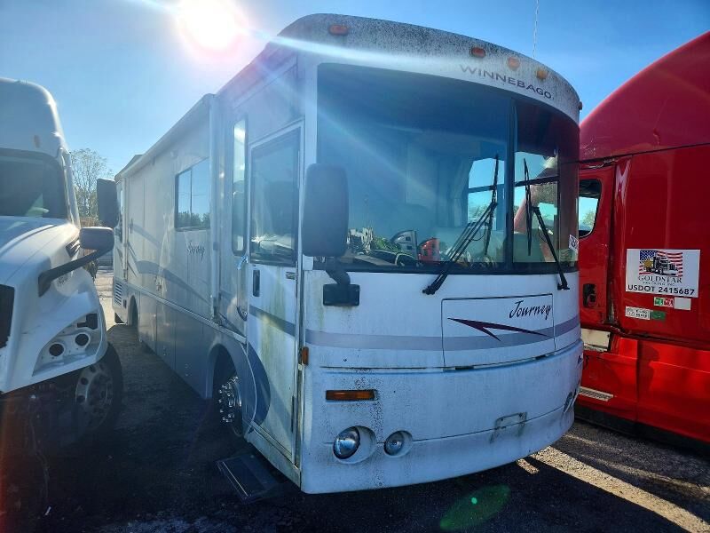 2001 FREIGHTLINER XC Chassis