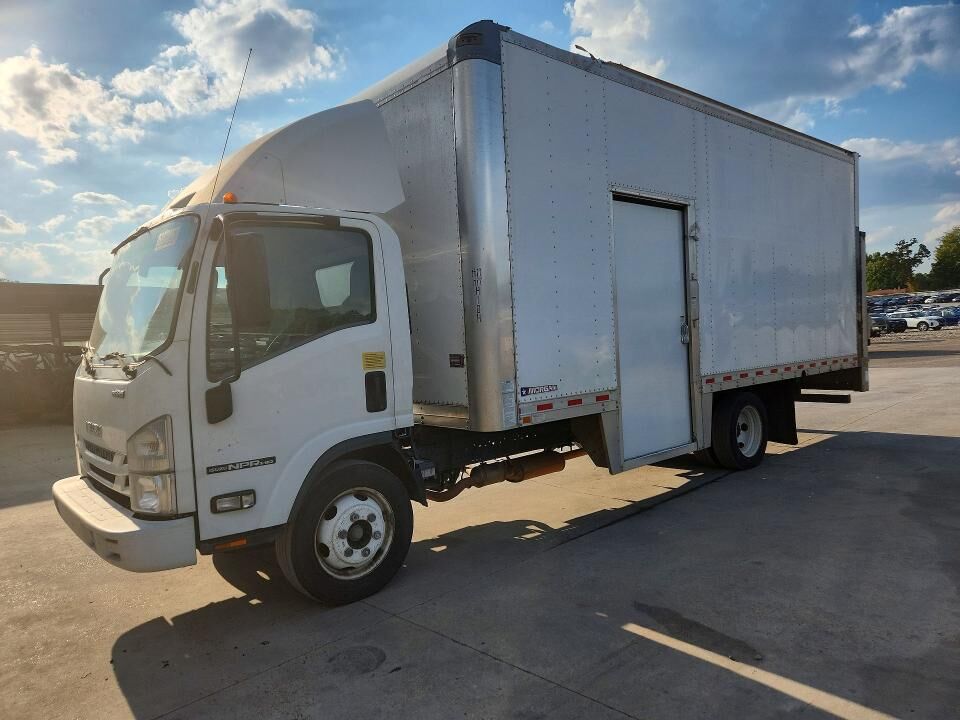 2022 ISUZU NPR-HD