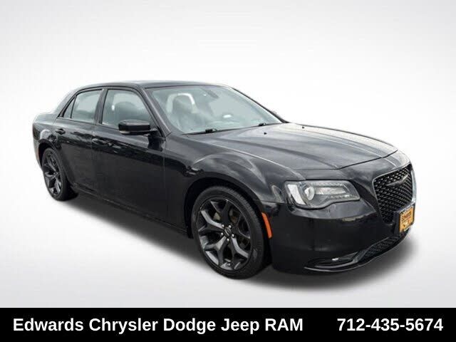 2023 CHRYSLER 300