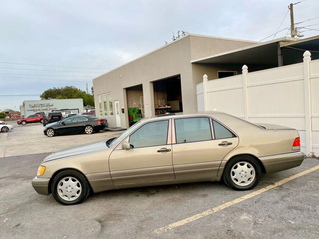 1995 Mercedes-Benz S-Class
