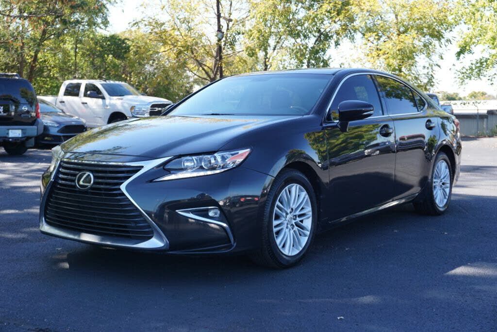 2016 LEXUS ES